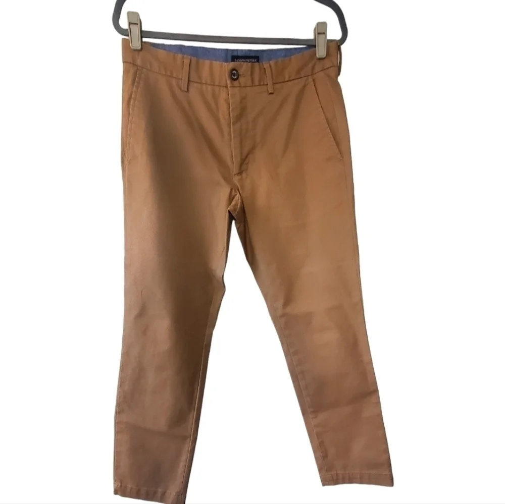 Banana Republic 32”x29” Aiden Chino, GUC Men's light brown flat front tailored